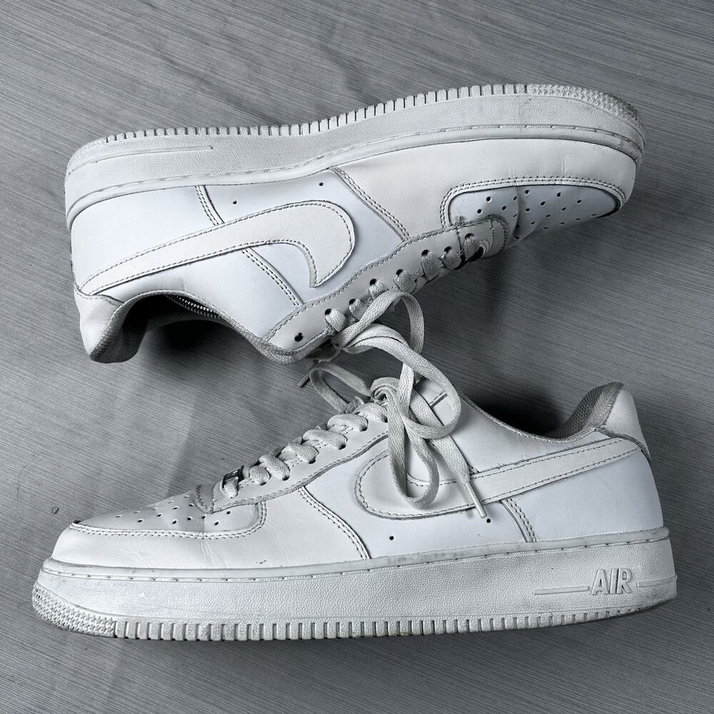 Nike Air Force 1 07 Low Triple White Mens Size 13 Casual Leather Fresh Sneakers